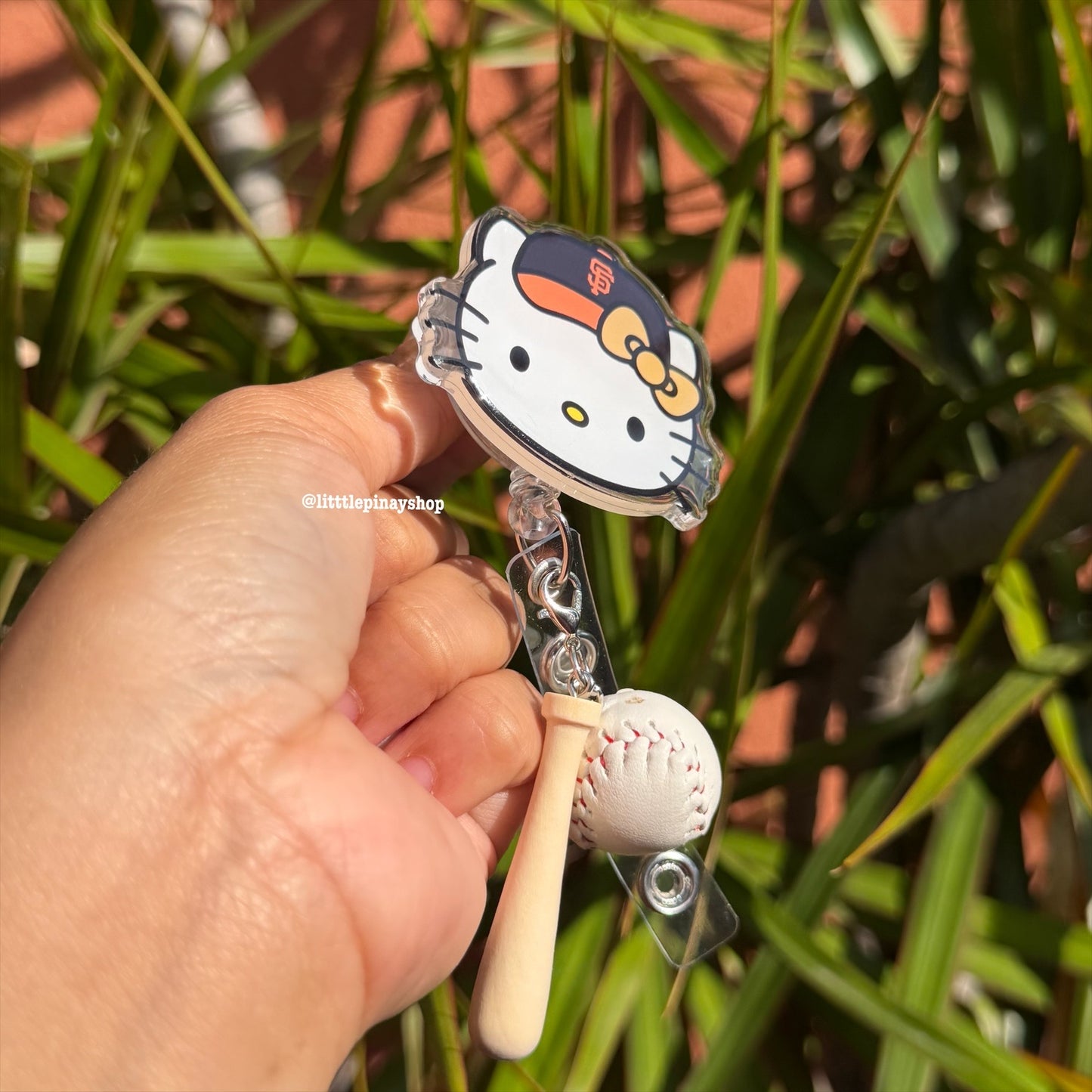 Hello Kitty SF Giants Baseball ID Badge Reel ( Alligator Clip )